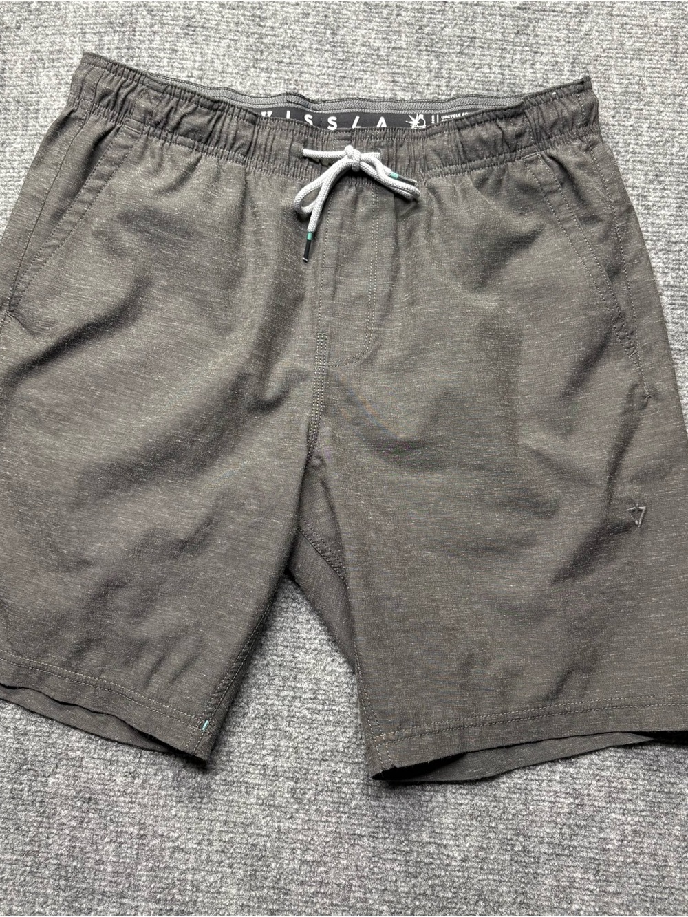 VISSLA NO SEE UMS Shorts Mens M Gray HEMP Drawstring Waist Walk Quick Dry Surf